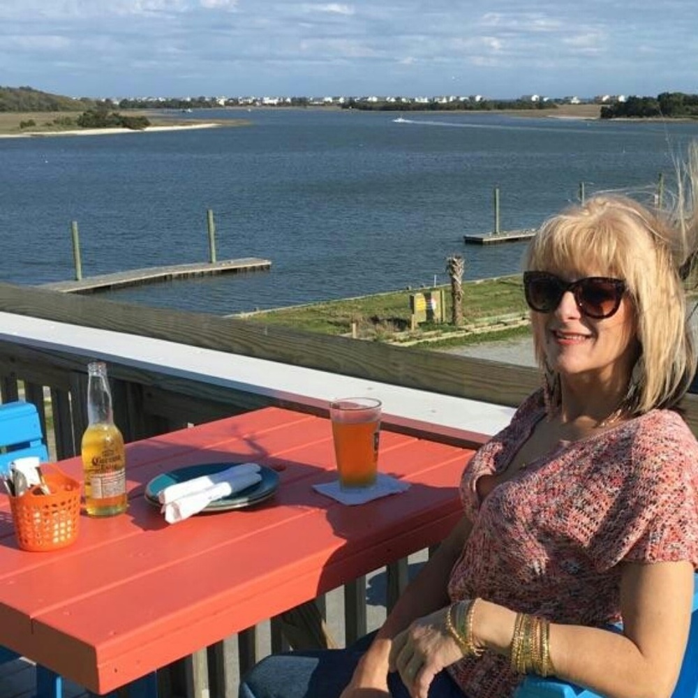 Meet your Posher, Ronni